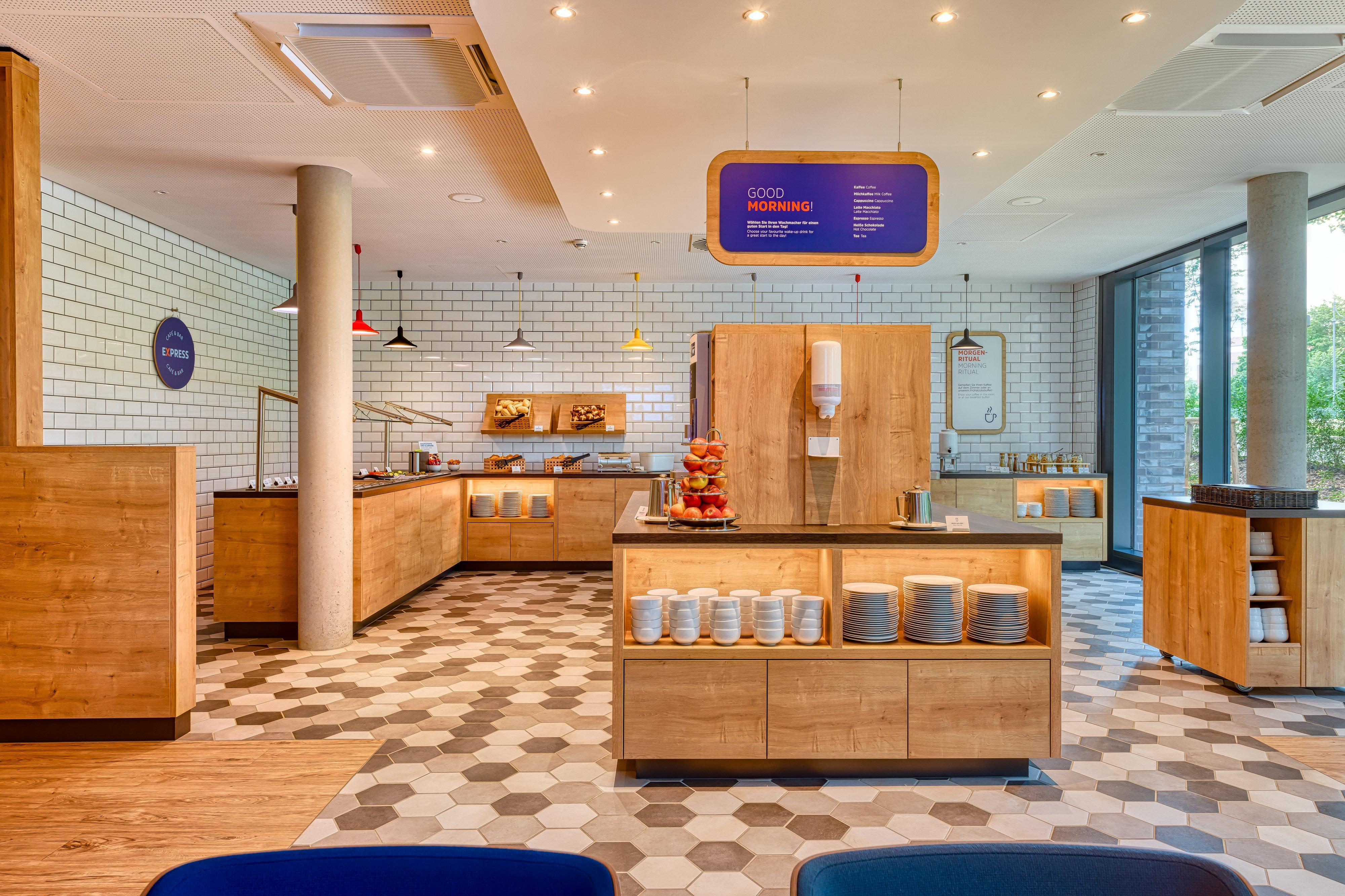 Holiday Inn Express Goettingen By Ihg Zewnętrze zdjęcie