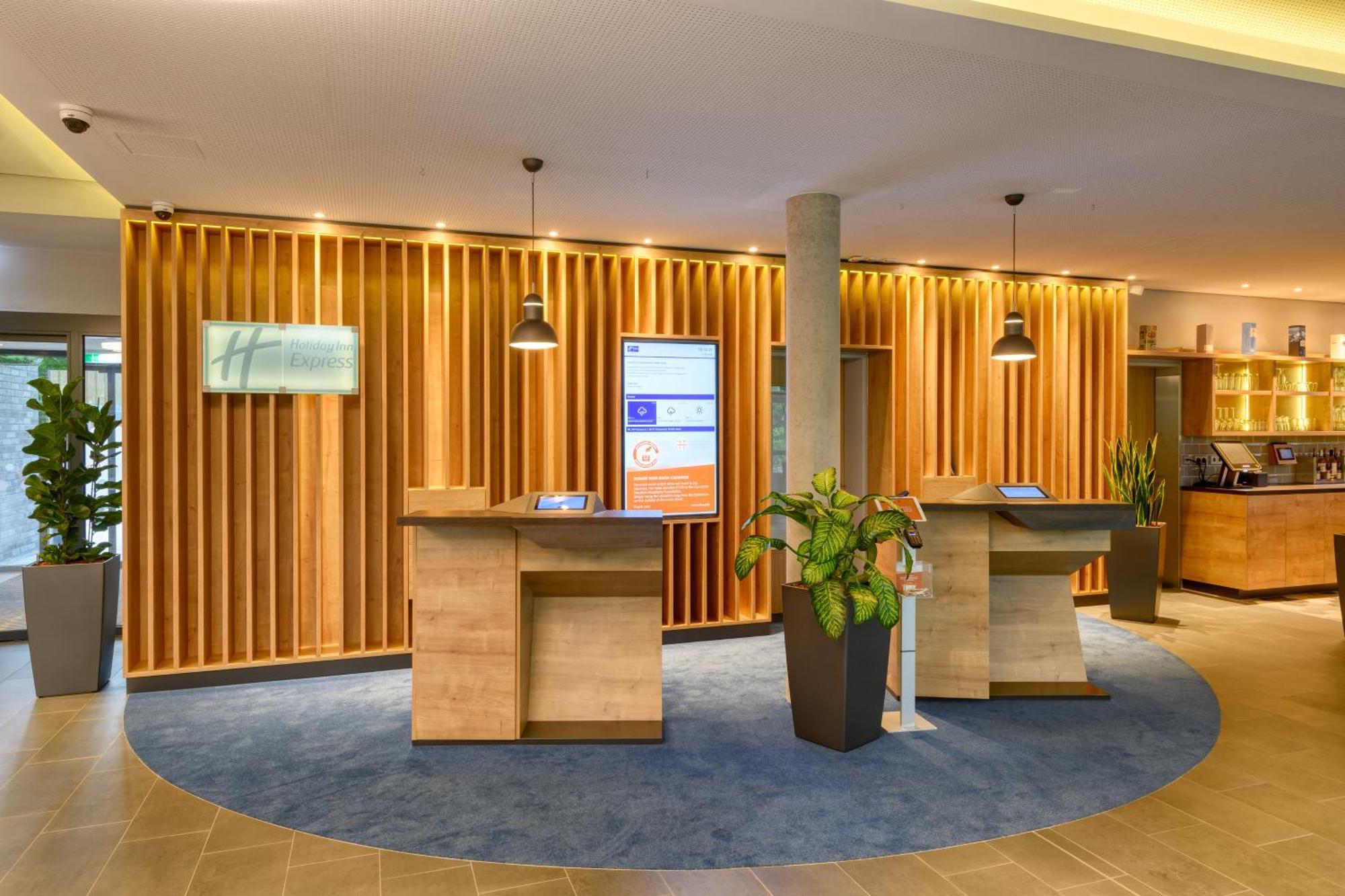 Holiday Inn Express Goettingen By Ihg Zewnętrze zdjęcie